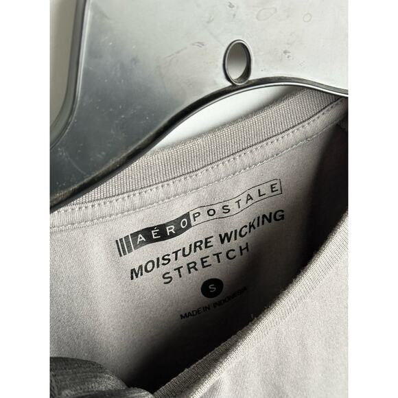 Aeropostale Aero Square Moisture Wicking Stretch Raglan Graphic Tee - Picture 4 of 7